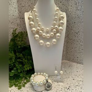 Large faux pearl bead jewelry set
